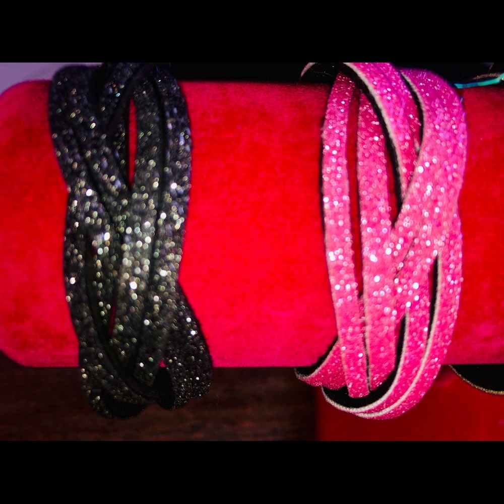 Bracelets - Picture 4 of 4